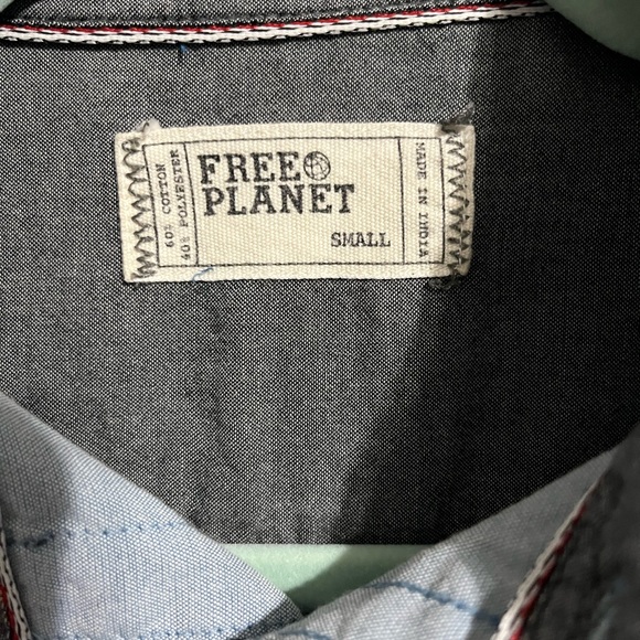 Mens Small Free Planet Paper Airplane Button Up - Picture 2 of 4